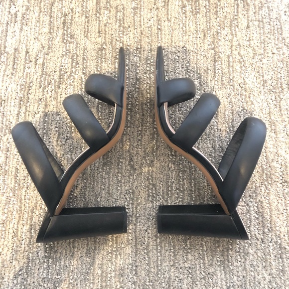 Mules - Picture 6 of 8